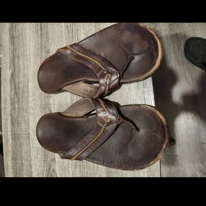 OluKai Men's Mea Ola Leather 10138-4848 Sandals Dark Java